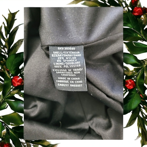 Women's black dress - Picture 6 of 6